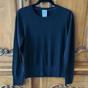 GAP Black Sweater